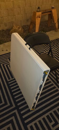 Foldable tables with Chairs