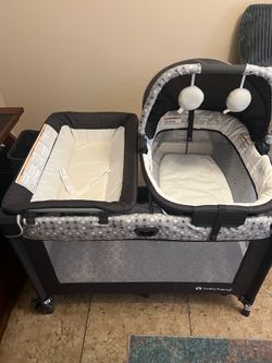 in-1 Pack and Play with Changing Table, Baby Bassinet Bedside Sleeper with Storage Bag & Music Box, Portable Baby Crib with Carry Bag, Foldable Playar