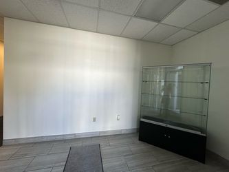 Glass cabinet