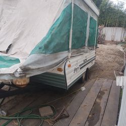 1978 Jayco Pop Up Camper (Jay Finch)  Needs Some work.