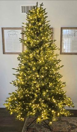 7.5ft twinkle Christmas tree from Costco