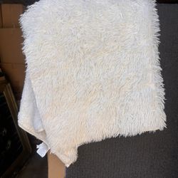 Shaggy Faux Fur Weighted Blanket