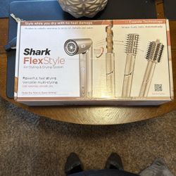 Shark Flex Style 