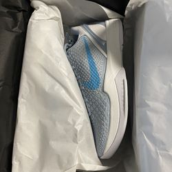 Caitlin Clark Kobe ‘Light Blue Armory’ Size 8.5 Men’s 