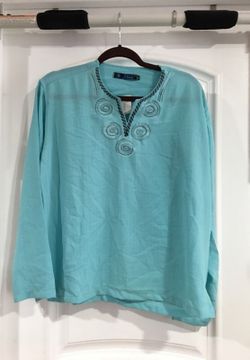 Torques tunic with embroidery chest 46” women’s size or men