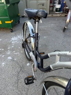 Schwinn Jaguar seven speed bike
