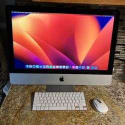 Apple I Mac With Wireless Keyboard  And Mouse