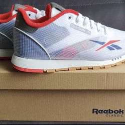 Reebok Classic Sneakers 