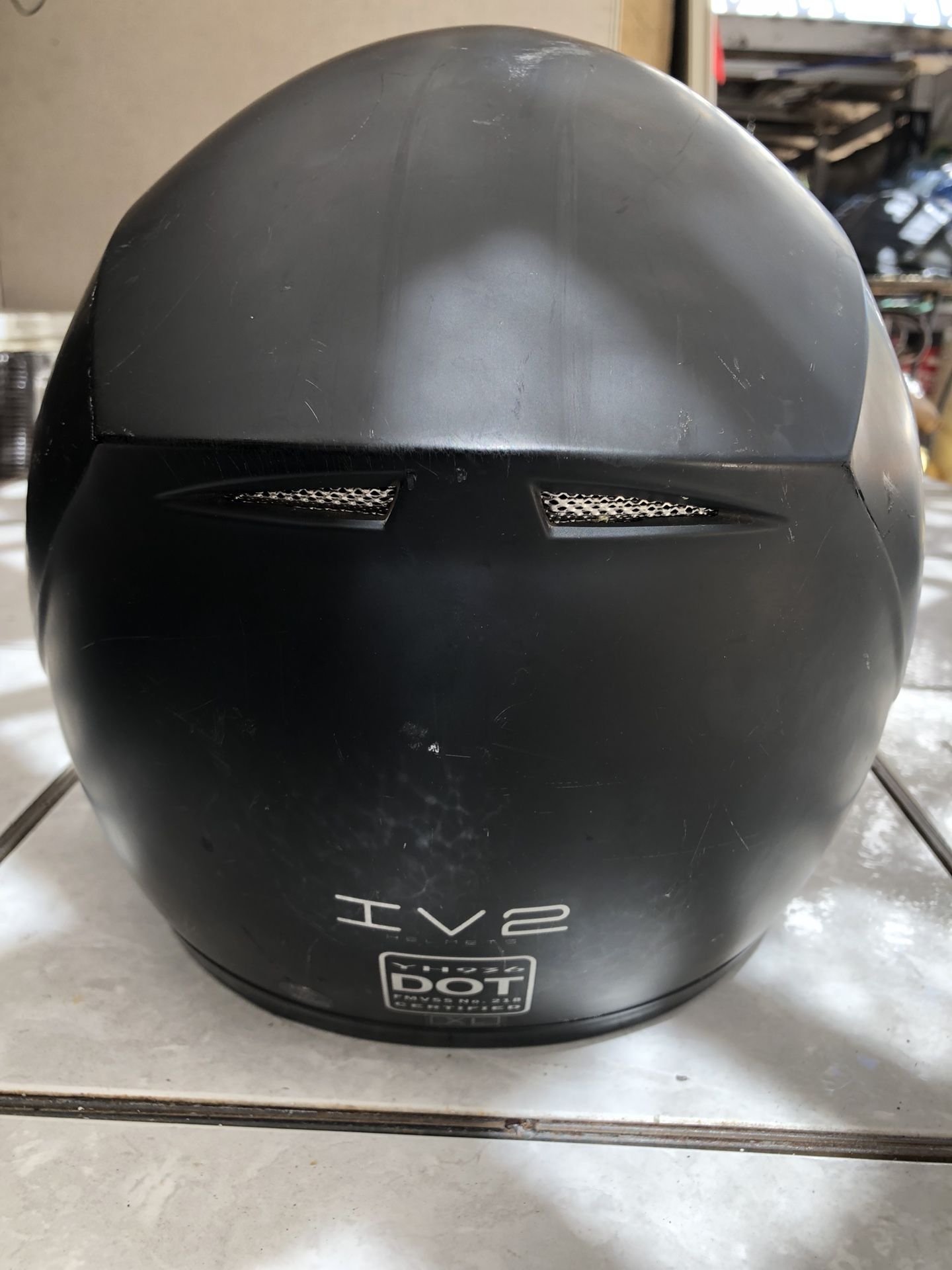 Helmet IV2 model YH936