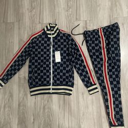 New gucci track suit Size Medium