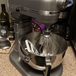 KitchenAid Professional 5 Plus Stand Mixer