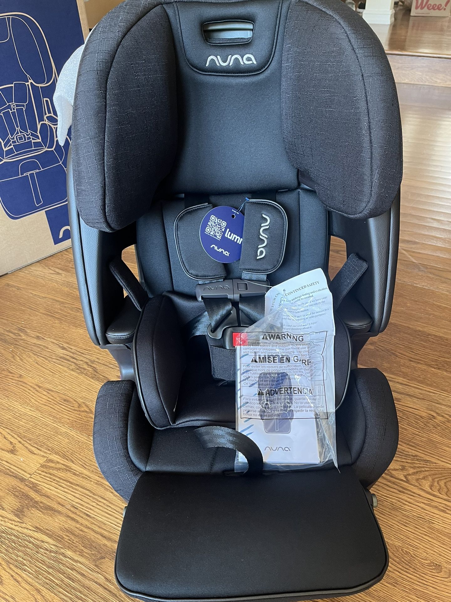 Nuna Lumn Convertible / Booster Car Seat