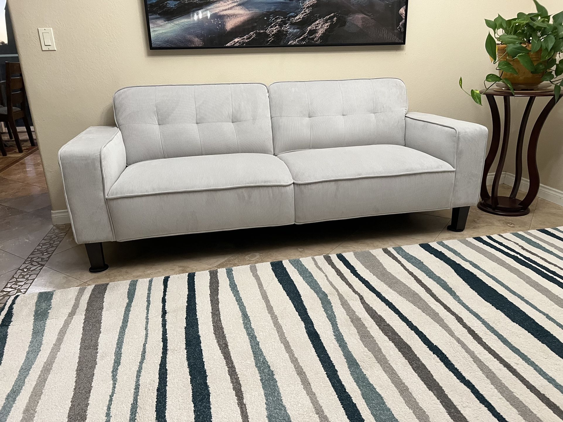 Beautiful Brand New Beige/grey Upholstered Sofa