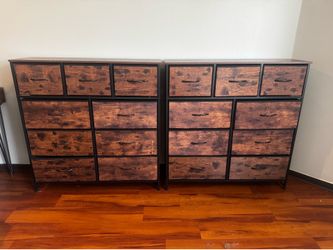 If anyone is interested a dresser set. Like new, minnor scratches. It was my ex wifes, bought a new set before moving. $40 for both obo