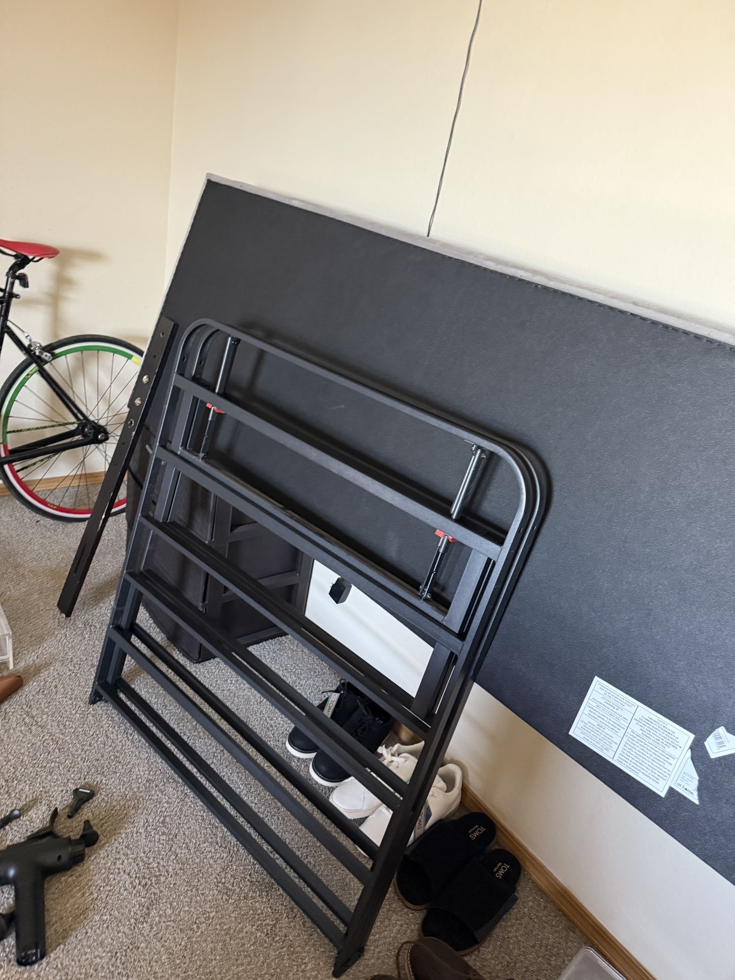 Head Board And Metal Frame For King Mattress