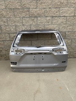 Toyota RAV4 2019-2025 tailgate