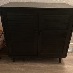 Cabinet/shelves/furniture /mini Closet