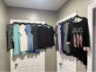 Women’s Short Sleeve Tops - Sizes Medium & Large