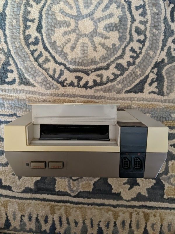 Nintendo Entertainment System NES Original Console. No Cables. Untested.