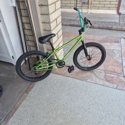 Free Agent 20" BMX Champ Jr / Champ Sr