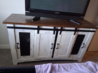 Tv stand
