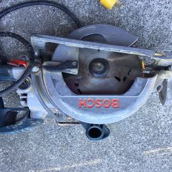 BOSCH 15 Amp 7-1/4 in. Corded Magnesium Worm Drive Circular Saw with Carbide Blade
