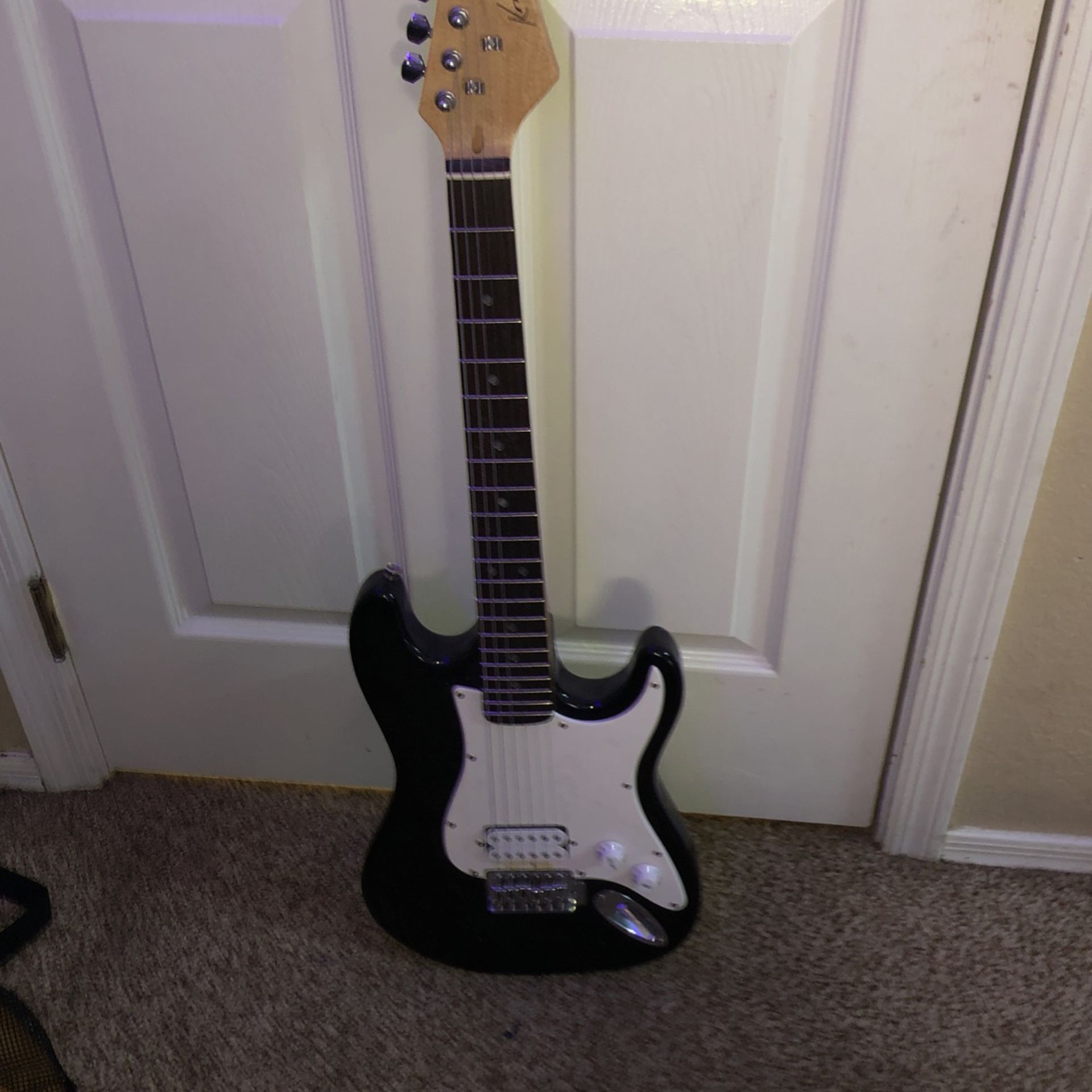 38” Full sized 6 string Kona Electric guitar