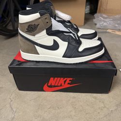 Air Jordan 1 Retro High Og Mark Mocha Size 10