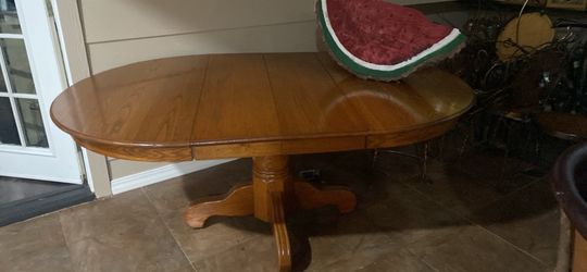 Solid wood table like brand new
