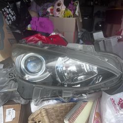 Mazda 3 Hatch Headlights 