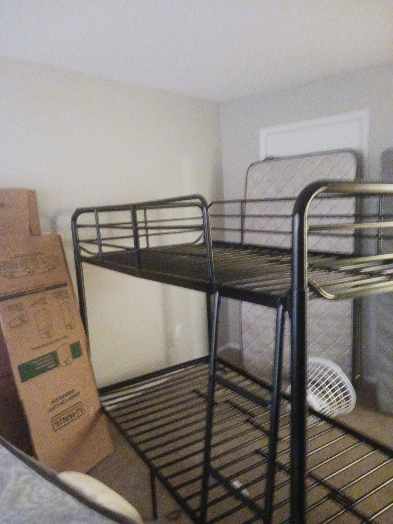 Twin Bunk Bed