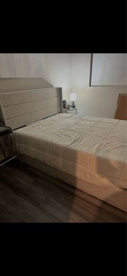 Nice bed