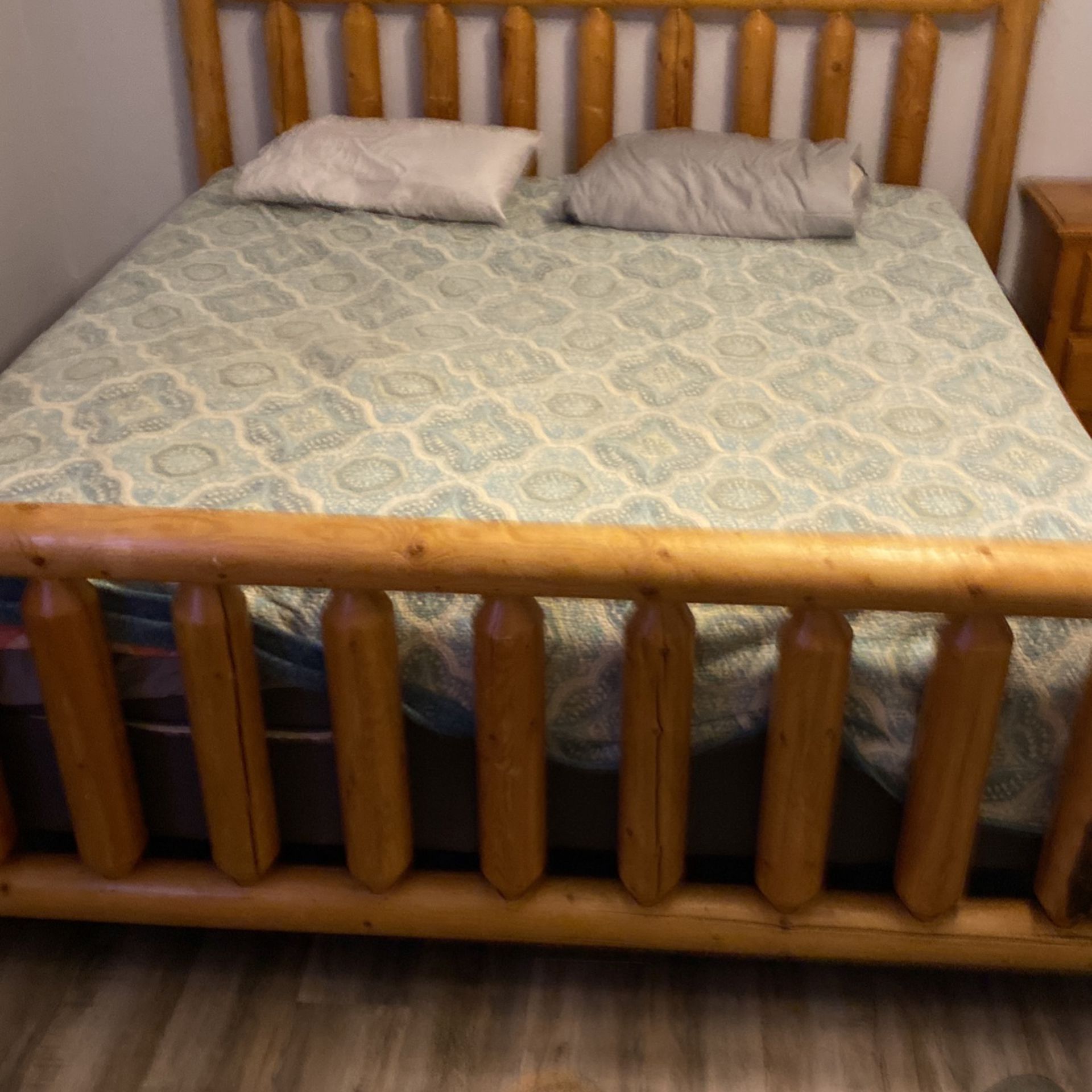 King Pine Bed Frame And Mattress 