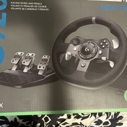 BRAND NEW Logitec G-920 Steering Wheel For Xbox And PC