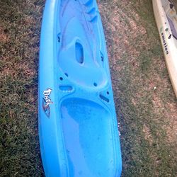 Lifetime Wave 6’ Youth Kayak – Beginner-Friendly and Lightweight