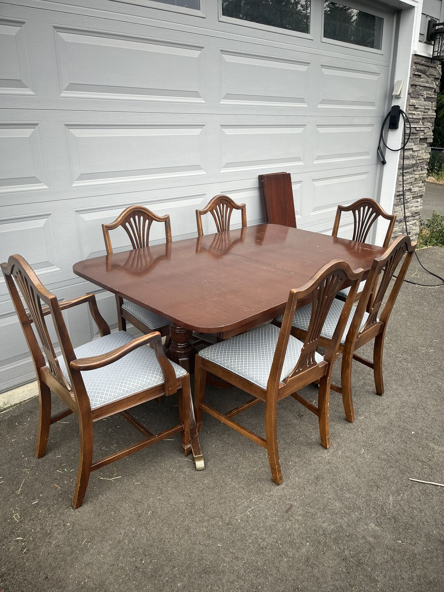 Antique Vintage Solid Wood Formal Dining Table with 6 chairs and 3 leaf extensions