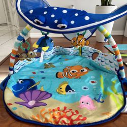 Bright Starts Disney Baby Finding Nemo Mr. Ray Ocean Lights & Music Gym, Ages Newborn + 