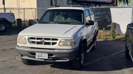 1998 Ford Explorer