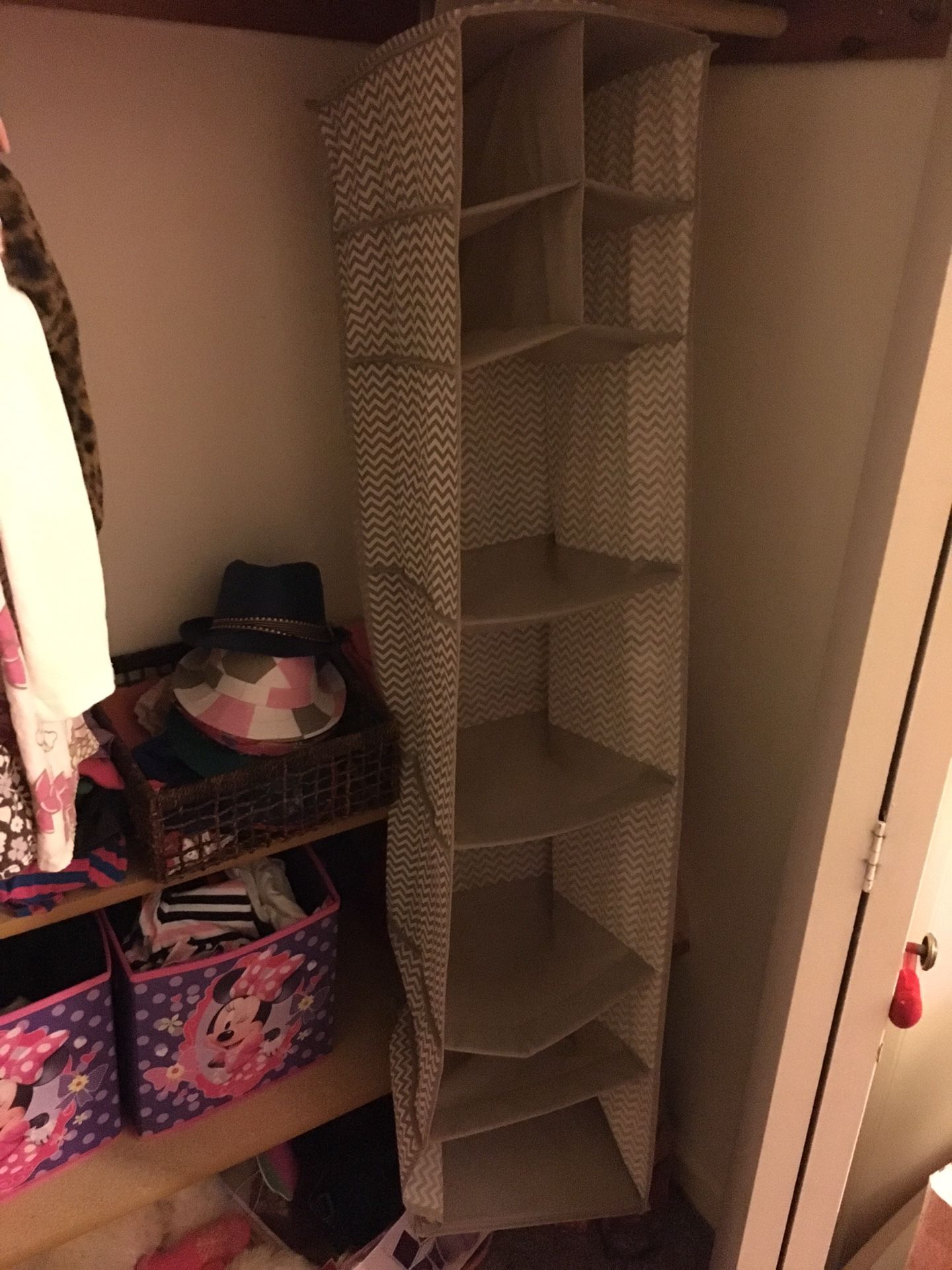 Closet organizer hanging cubby shelf