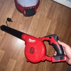 Milwaukee M18 Compact Blower