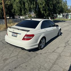 2010 Mercedes Benz C300 Luxury 