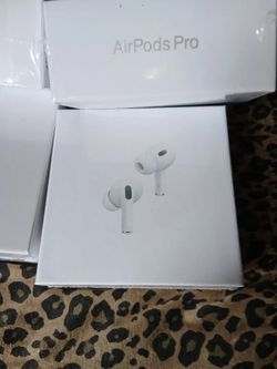 Earpods $40