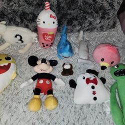 Stuffed Animals / Plushies Lot 