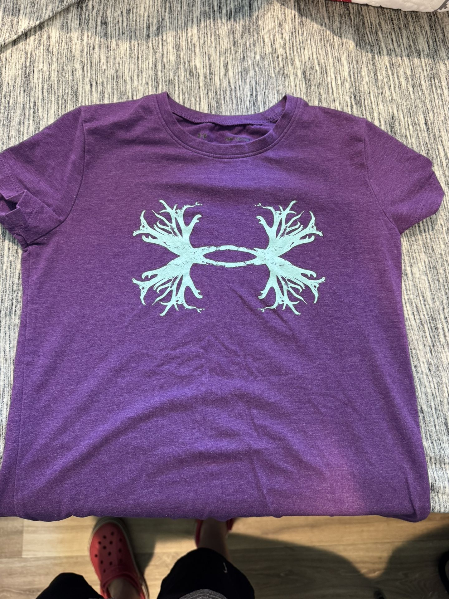 Girl’s Under Armour T-Shirt