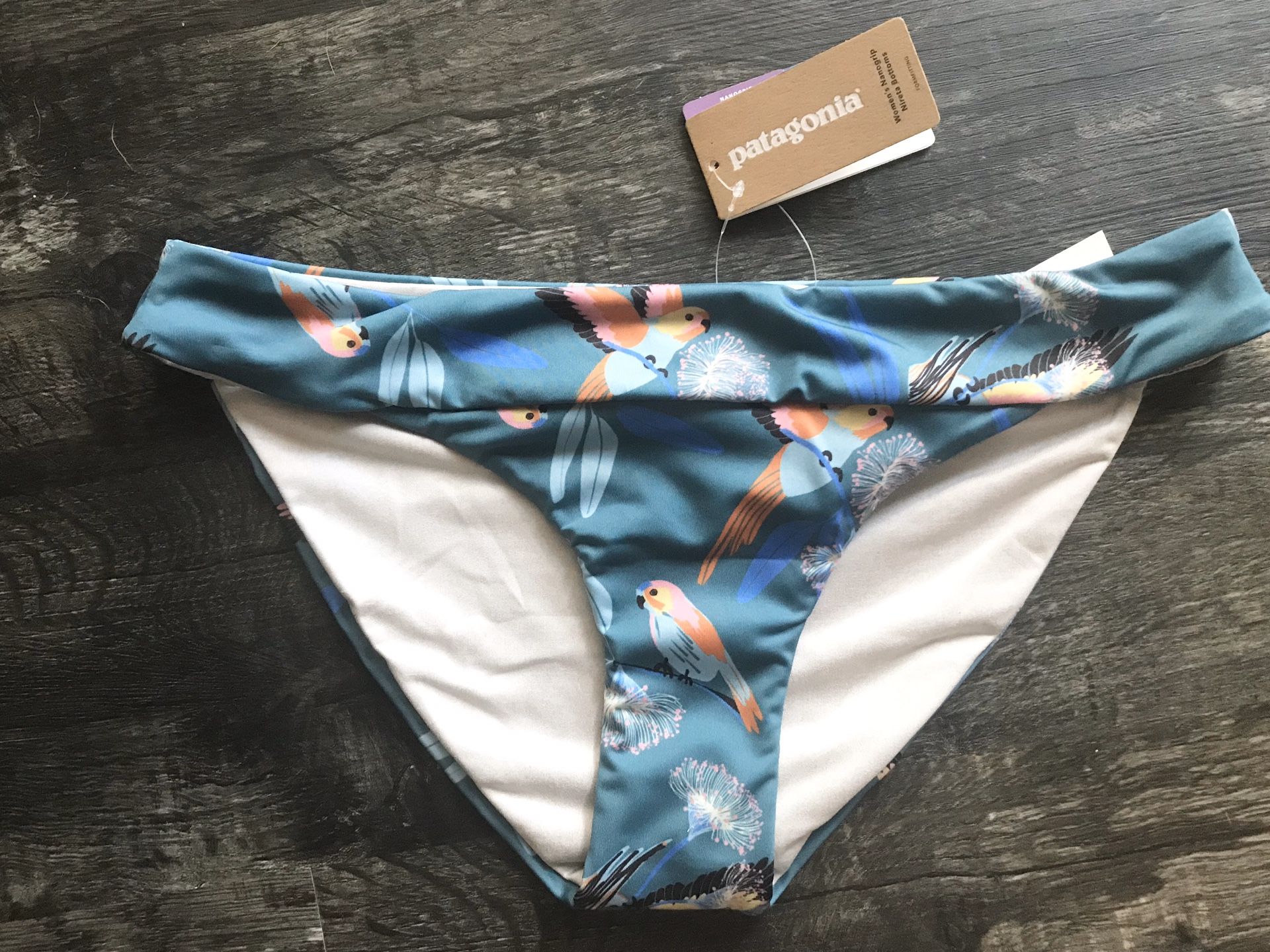 Patagonia swim bottom nwt