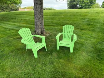 2 Green Outdoor Patio Chairs