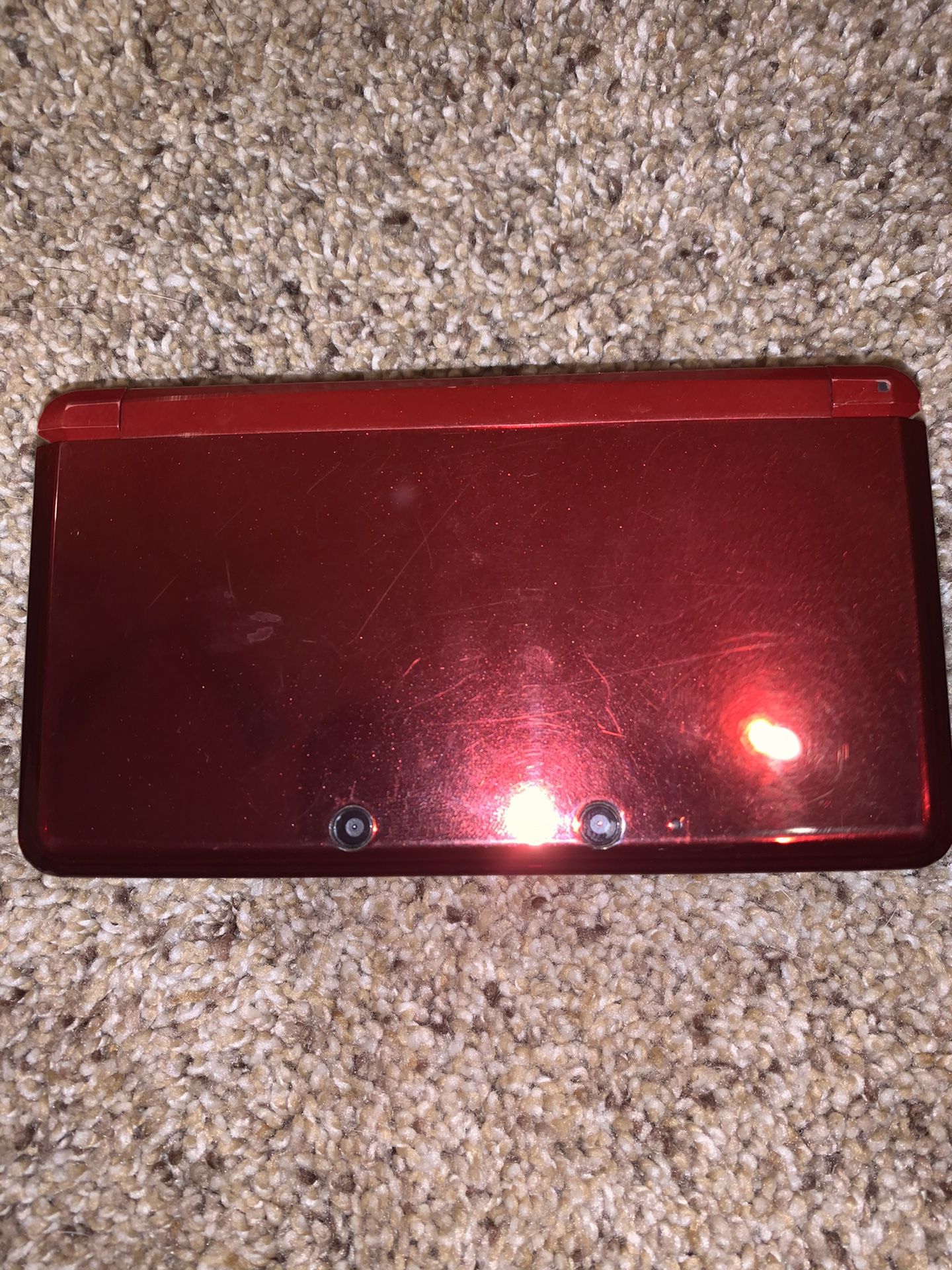 Nintendo 3DS w/ charger and Mariokart7