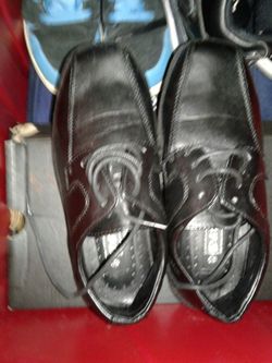 Size 4 1/2 boys very good condition