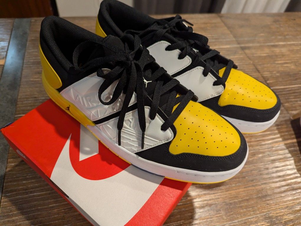 NIKE Air Jordan Nu Retro 1 Low/ Men's Size 11.