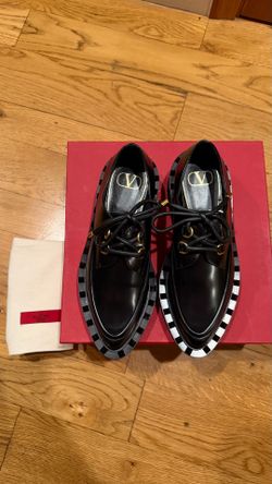 BNIB Valentino Garavani M-Way Rockstud Derby (women) EU 38